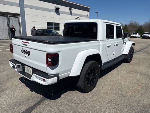 Used 2021 Jeep Gladiator Overland AWD/4WD image 7