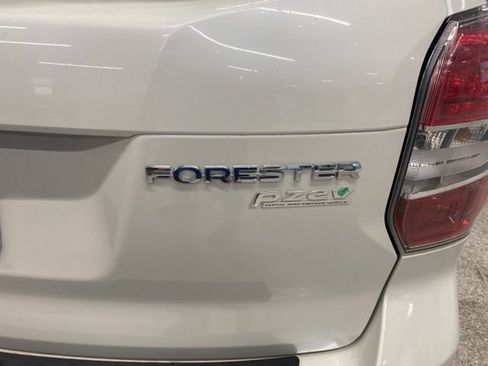 Used 2015 Subaru Forester 2.5i Premium w/ All-Weather Package AWD/4WD image 7
