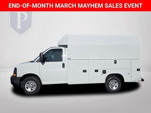 New 2025 Chevrolet Express 3500 w/ Power Convenience Package image 10