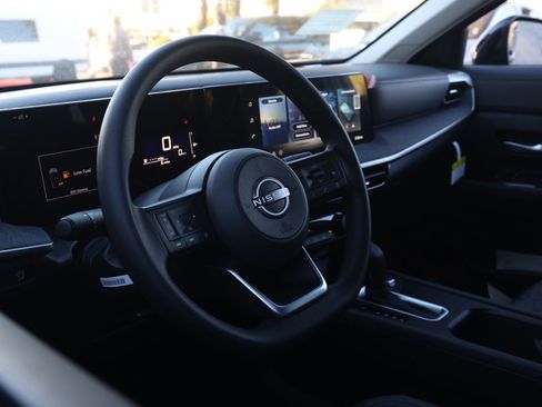 New 2026 Nissan Kicks SV image 14