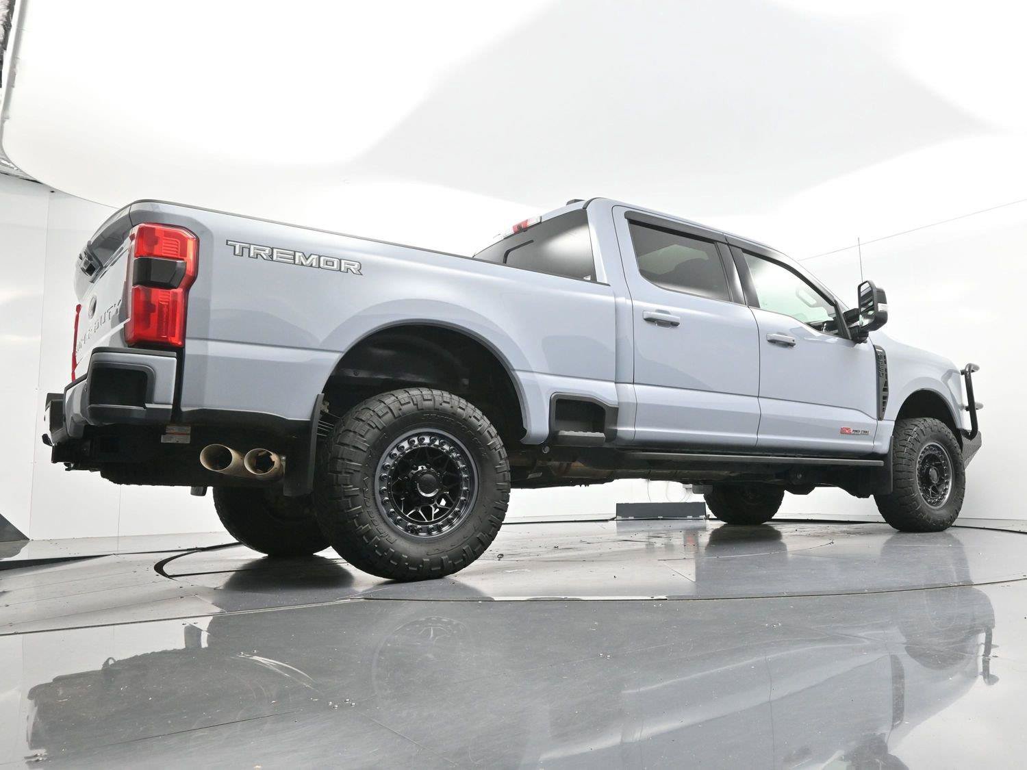 Used 2024 Ford F250 Lariat w/ Lariat Ultimate Package AWD/4WD image 53