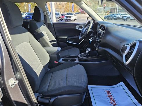 Used 2022 Kia Soul LX w/ Technology Package image 15