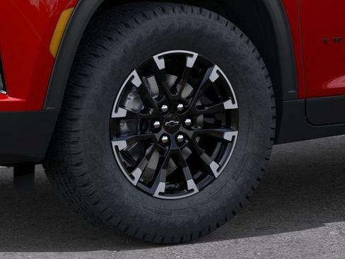 New 2026 Chevrolet Traverse Z71 w/ Driver Confidence Package AWD/4WD image 9