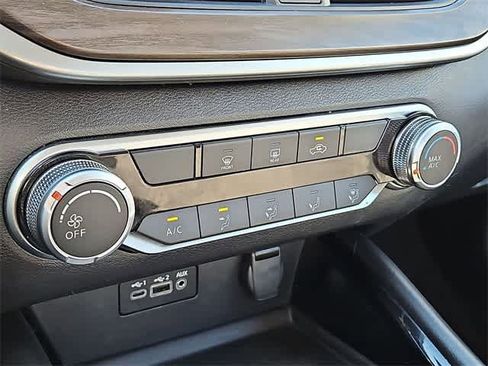 Used 2023 Nissan Altima 2.5 SV image 23