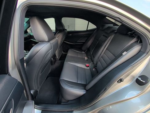 Used 2019 Lexus IS 300 AWD image 13