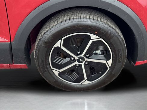 New 2026 Kia Niro EX FWD image 9
