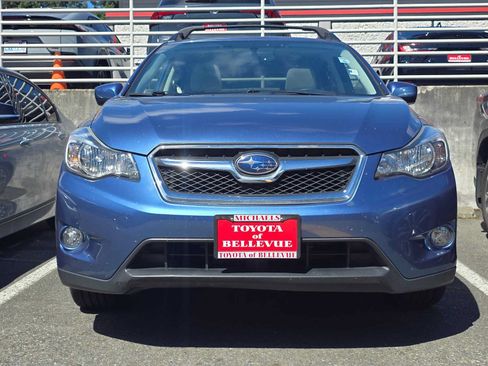Used 2015 Subaru Crosstrek 2.0i Premium w/ Moonroof Package AWD/4WD image 2