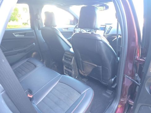 Used 2023 Ford Edge ST-Line AWD/4WD image 19