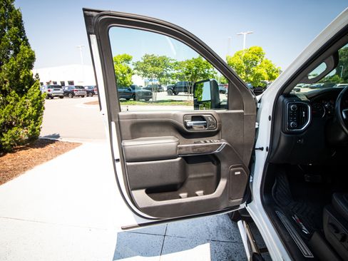 Used 2023 Chevrolet Silverado 2500 LTZ AWD/4WD image 14