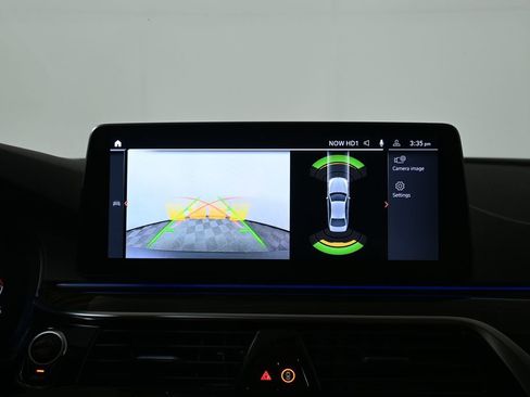 Certified 2023 BMW 530i xDrive w/ Premium Package image 23