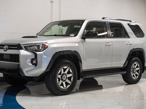Used 2022 Toyota 4Runner TRD Off-Road image 4