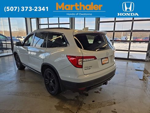 Used 2021 Honda Pilot Special Edition image 3