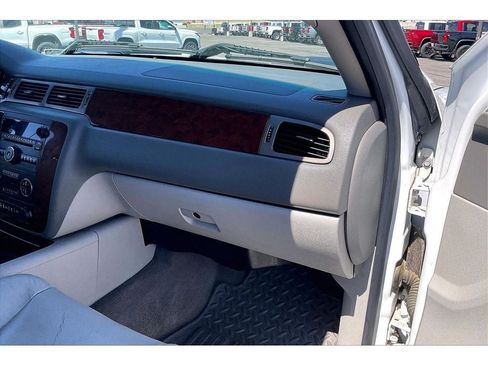 Used 2014 Chevrolet Silverado 2500 LTZ w/ LTZ Plus Package AWD/4WD image 18