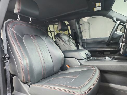 Used 2024 Ford Expedition Limited RWD image 47
