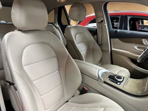 Used 2018 Mercedes-Benz GLC 300 image 27