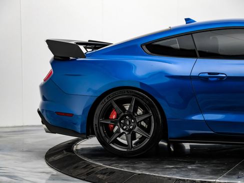 Used 2021 Ford Mustang Shelby GT500 w/ Carbon Fiber Track Pack image 19