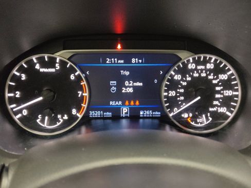 Used 2024 Nissan Altima 2.5 SV image 23