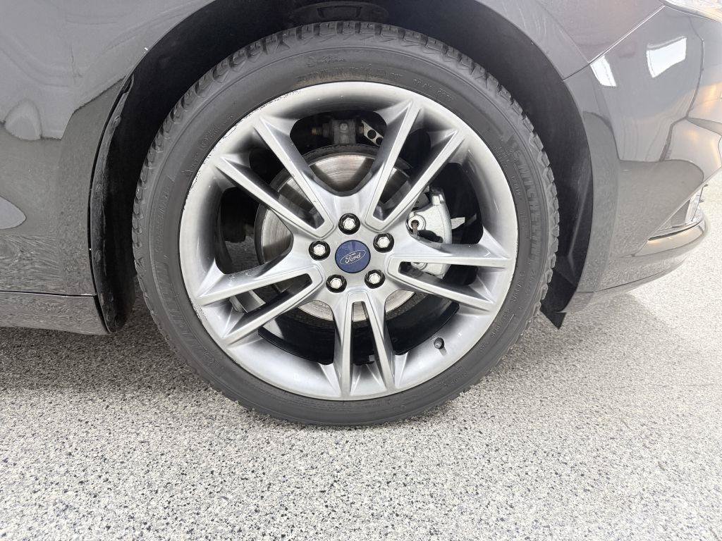 Used 2015 Ford Fusion Titanium FWD image 34