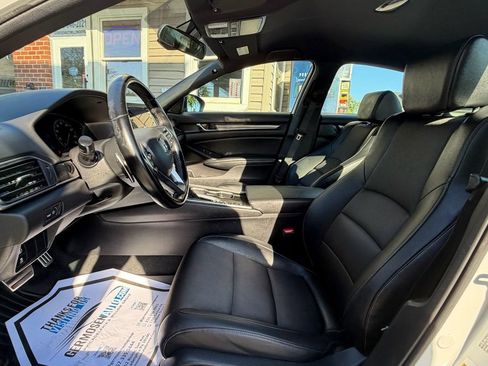Used 2022 Honda Accord Sport image 8