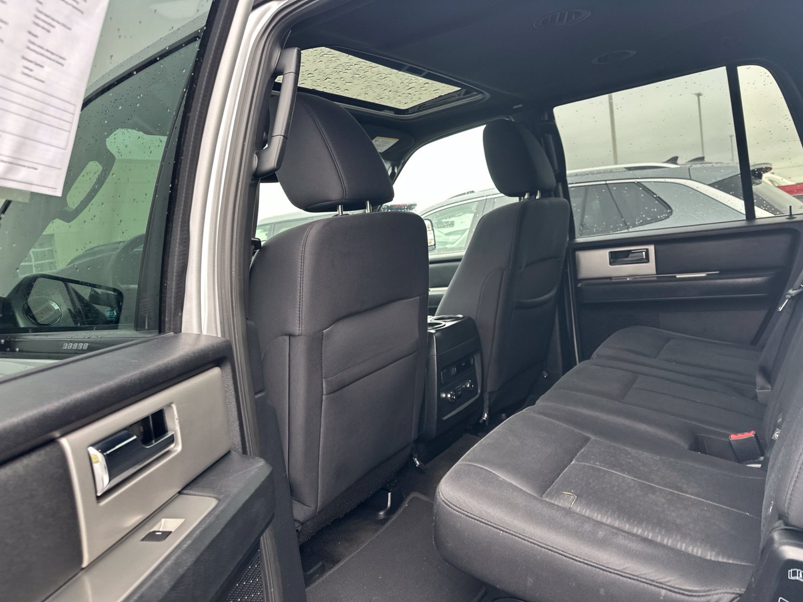 Used 2017 Ford Expedition XLT AWD/4WD image 24