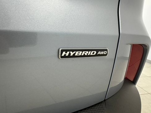 Used 2022 Ford Escape Titanium image 7