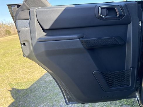 New 2025 Ford Bronco 4-Door image 23