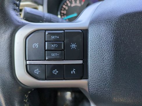 Used 2024 Ford Expedition XLT image 25