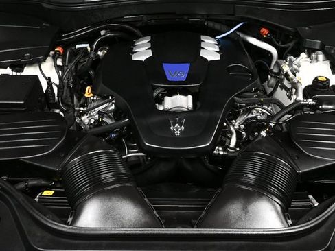 Used 2023 Maserati Levante Modena image 36