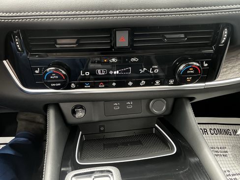 New 2026 Nissan Rogue Platinum AWD/4WD image 23