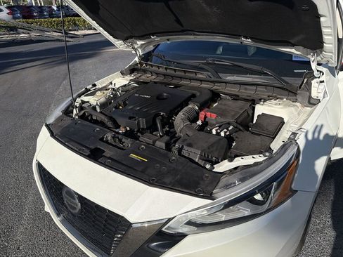 Used 2021 Nissan Altima 2.0 SR image 30