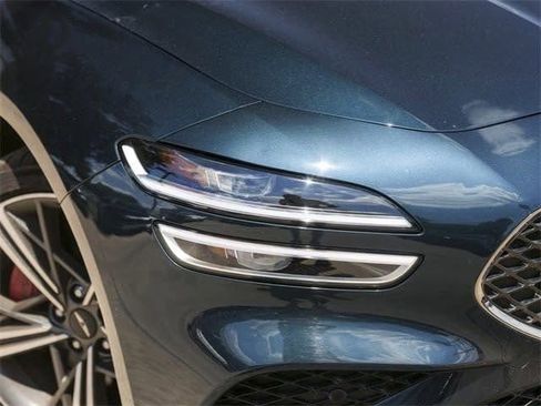 Used 2025 Genesis G70 2.5T w/ Sport Prestige Package image 7