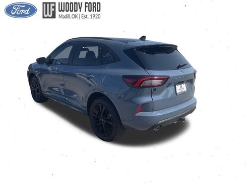 Used 2023 Ford Escape ST-Line Elite w/ Premium Technology Package image 3