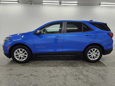 Used 2024 Chevrolet Equinox LS w/ LS Convenience Package FWD image 9