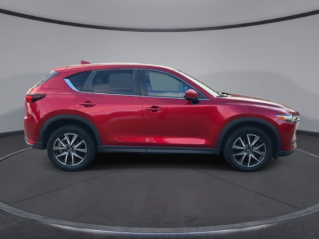 Used 2018 MAZDA CX-5 Touring w/ Preferred Equipment Package FWD image 9