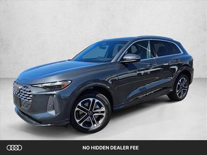 Used 2025 Audi Q5 Premium w/ Convenience Package