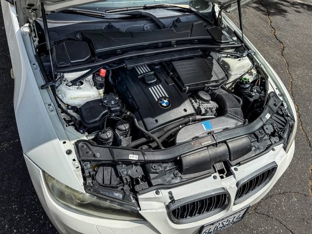 Used 2010 BMW 335i Convertible RWD image 10