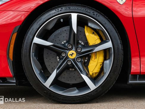 Used 2021 Ferrari SF90 Stradale image 11