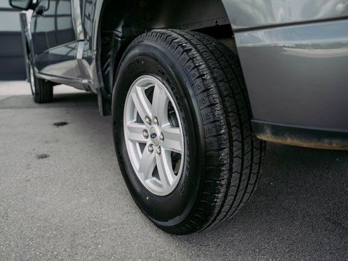 Used 2023 Ford F150 XLT w/ Trailer Tow Package image 10