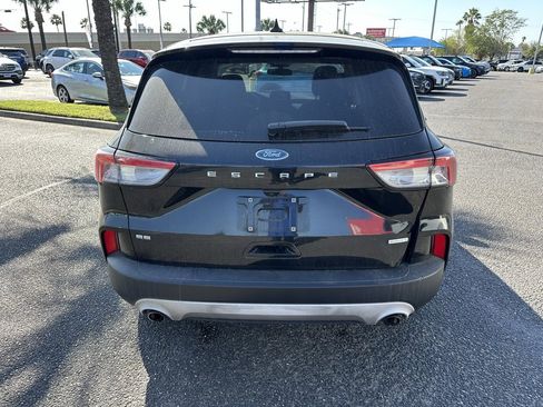 Used 2020 Ford Escape SE image 5
