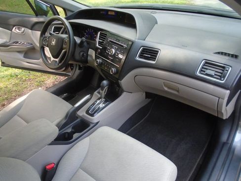 Used 2013 Honda Civic LX image 24