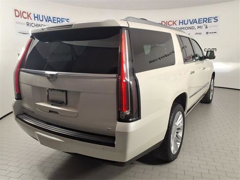 Used 2015 Cadillac Escalade ESV Platinum image 6