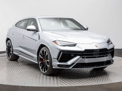 Used 2023 Lamborghini Urus S image 23