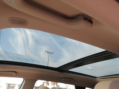 Used 2014 Hyundai Santa Fe Sport 2.0T w/ Technology Package 05 image 10