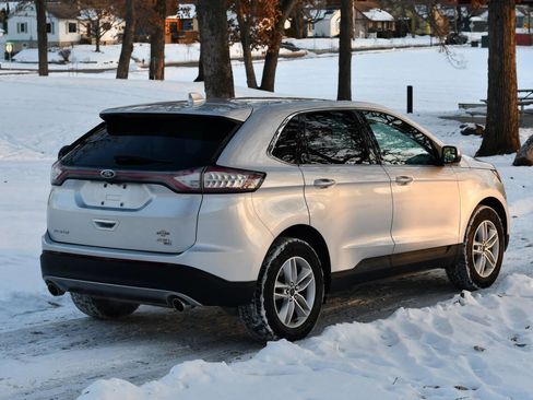 Used 2018 Ford Edge SEL w/ Equipment Group 201A image 6