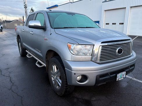 Used 2011 Toyota Tundra Limited image 2