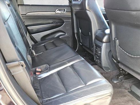 Used 2018 Jeep Grand Cherokee Limited RWD image 25