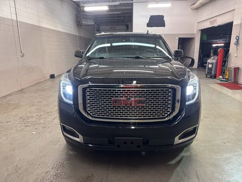 Used 2016 GMC Yukon Denali w/ Open Road Package AWD/4WD image 2
