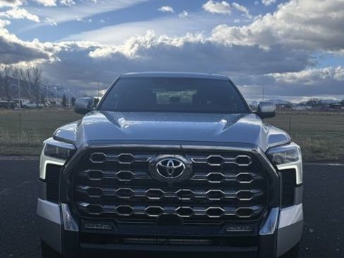 Used 2024 Toyota Tundra Platinum image 3