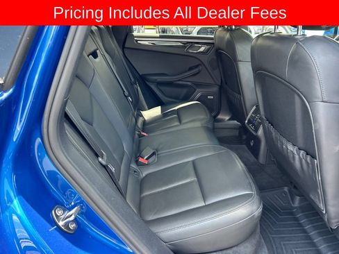 Used 2020 Porsche Macan AWD/4WD image 22