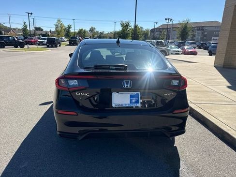 Certified 2022 Honda Civic Sport image 3